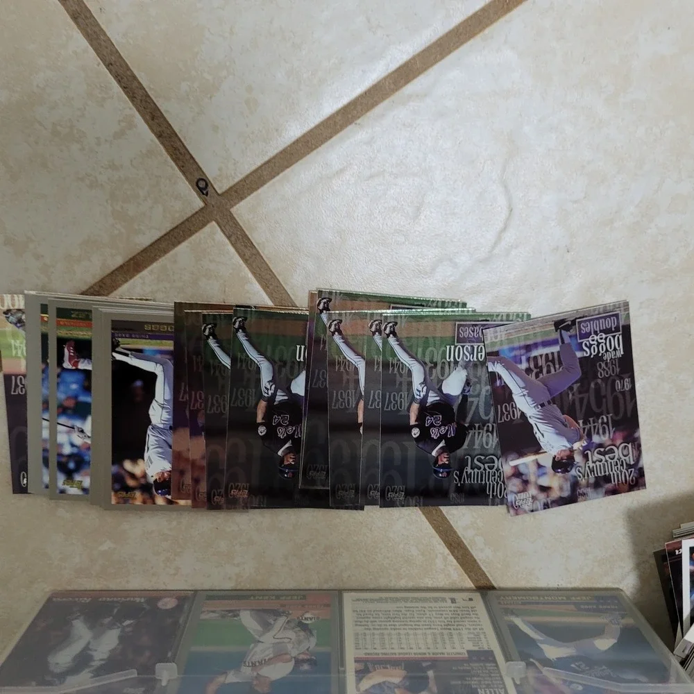Big Lot of Baseball Card 90s 2000s Topps etc
